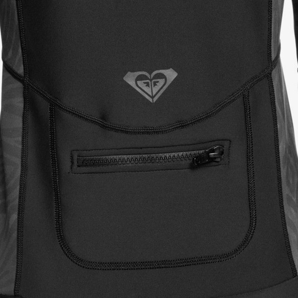 Like new! Roxy 1 mm Hooded Wetsuit Jacket - Women's - Picture 4 of 14